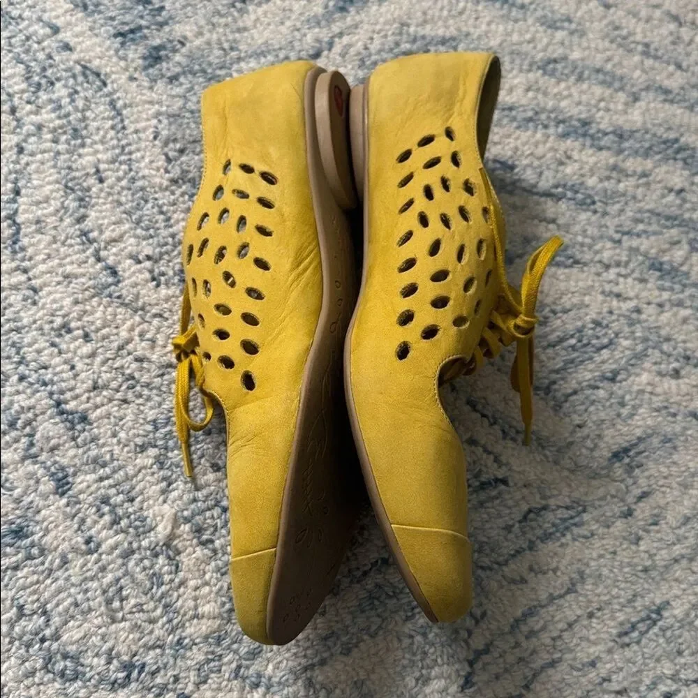 Camper holy yellow suede Niki cutout flats 38
